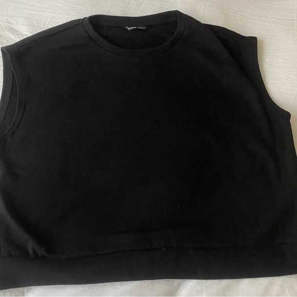 Short set - Picture 3 of 4